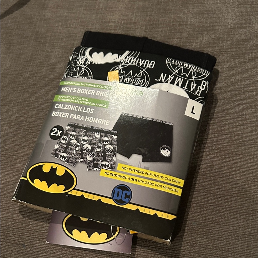 Batman Mens Boxer Briefs 2 pack L NWT